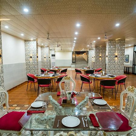 The Neeraj Palace Rishikesh Exterior photo